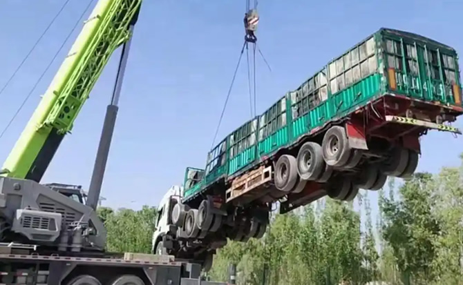 八公山区道路脱困救援案例